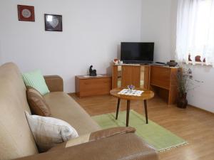 Apartments Boro - Two Bedroom Apartment with Sea View A2