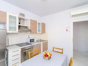 Apartments Bonavista - Premium Two Bedroom Apartment with Balcony and Sea View A2