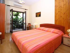 Apartments Magda- Superior Studio Apartment with Patio and Garden View A2