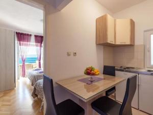 Apartments Nena ST - Standard One Bedroom Apartment with Balcony and Sea View A2