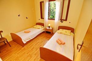 Apartments Ba i - Two Bedroom Apartment with Terrace and Sea View