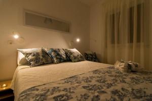 Apartment Boris ST - Two Bedroom Apartment with Terrace and Jacuzzi