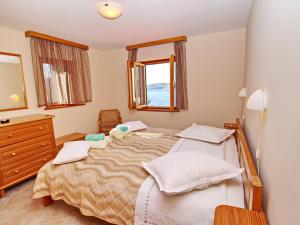 Holiday Home Katica - One Bedroom Holiday Home with Terrace and Sea View