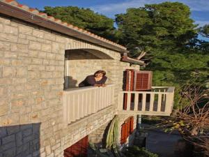 Apartment Ra i - Two-bedroom Apartment with Balcony and Sea View