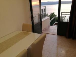 House Karlo Apartments - One-Bedroom Apartment with Terrace and Sea View A1