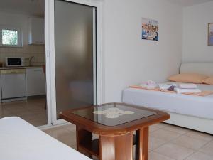 Apartment Lili- One Bedroom Apartment with Terrace ST