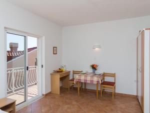 Villa Dubravka - Superior One Bedroom Apartment with Balcony and Sea View Apartman 6