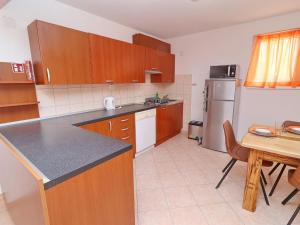 Apartments Villa Michele-Three Bedroom Apartment with Terrace Mandarin