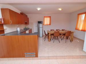 Apartments Villa Michele-Three Bedroom Apartment with Terrace Mandarin