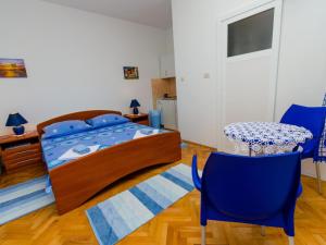 Apartments Ivana TR -Studio with Terrace A2