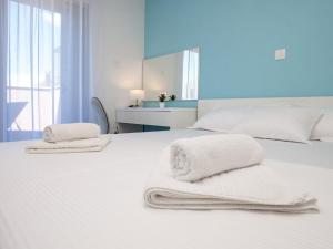Apartments Dva Galeba - One Bedroom Apartment with Garden Terrace 202