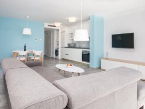 Apartments Dva Galeba - One Bedroom Apartment with Garden Terrace 202