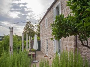 Apartments Maro & Baro - One bedroom apartment with Terrace Orfej