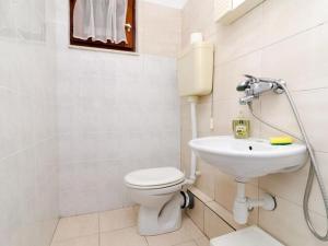 Apartment Dalmatin uljana - Two-Bedroom Apartment 2