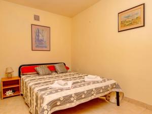 House Hidden Bay-One Bedroom Cottage with Terrace ans Sea View