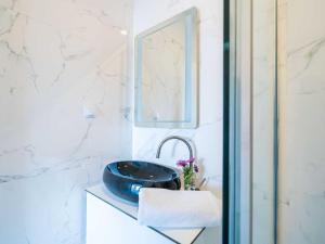 Apartments Tayra - Deluxe studio apartment with terrace BR4