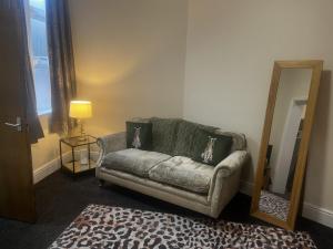 Levy Nook 5