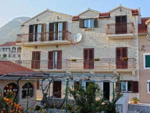 Apartments Paloc - One-Bedroom Apartment with Balcony Zeleni