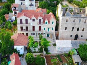 Apartments Paloc - One-Bedroom Apartment with Balcony Zeleni