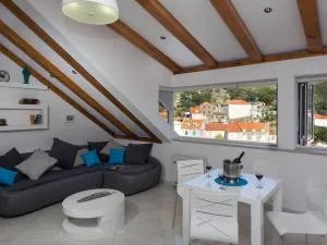 Mali Skoj Apartment - Two-Bedroom Apartment with Sea View - Suđurađ