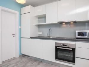 Apartments Dva Galeba - Premium One Bedroom Apartment with Sea View 103