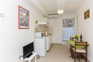 Studio with terrace and Sea view