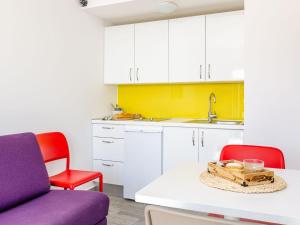 Apartments Villa Lukas - No 10 Gallery Studio Apartment with Balcony and Sea View