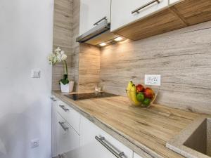 Apartments Victoria - One Bedroom Apartment with Terrace A2 