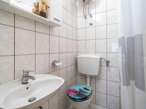 Apartments Nikolina LU - Two-Bedroom Apartment with Terrace