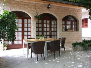 Apartments Paloc - Bungalow with Garden view