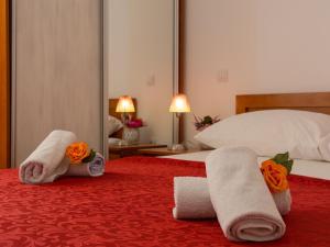 Apartments Island Beat - Two Bedroom Apartment with Balcony A6 ST