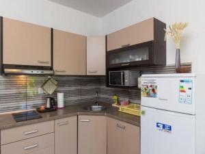 Apartments Olive - Comfort One Bedroom Apartment with Terrace and Sea View - Popolica 50