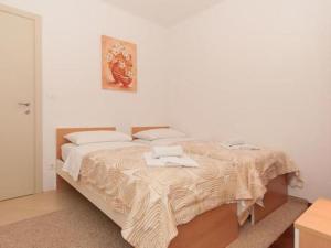Apartments Nikolina ST - Comfort Two Bedroom Apartment A1