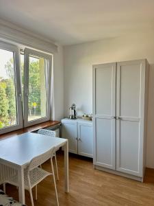 Pokoje na Zaciszu - Metro Zacisze