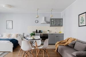 West Station Apartments by Arrenda