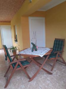 Three-Bedroom Apartment in Balatonlelle I