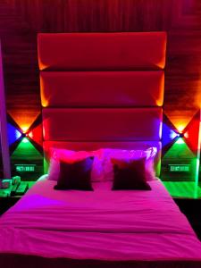 Hotel Blue Wellington - Near Mumbai Airport