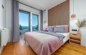 3 Bedroom Awesome Apartment In Kozino 