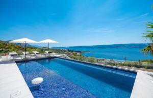 3 Bedroom Lovely Home In Dugi Rat 