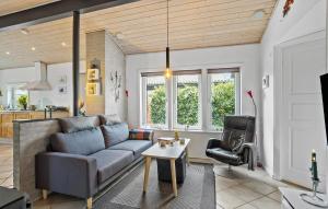 Cozy Home In Otterup With Wifi