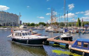 1 Bedroom Nice Apartment In Oostende