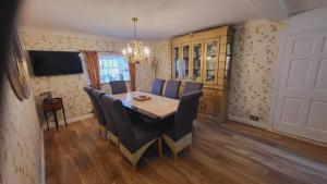 Riverview Georgian House