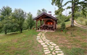 3 Bedroom Cozy Home In Krivaja Vojnicka