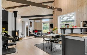 Cozy Home In Bogø By With Wifi