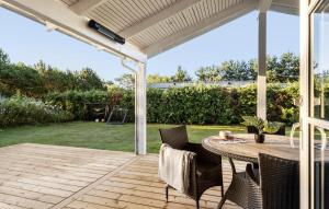 Nice Home In Hadsund With Wifi