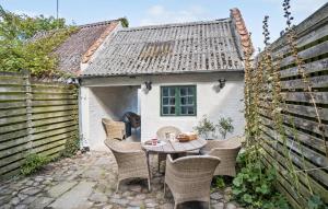 Nice Home In Faaborg With Wifi