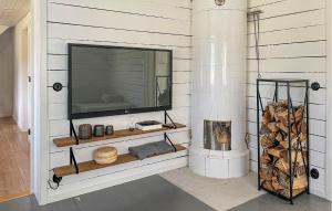 Cozy Home In Dörarp With Sauna