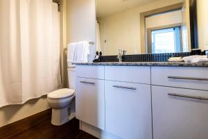 Mayfair Luxe Suites Premium by Corporate Stays