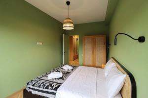 Chic 1BR Apt in Moedani complex - By Wehost