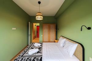 Chic 1BR Apt in Moedani complex - By Wehost